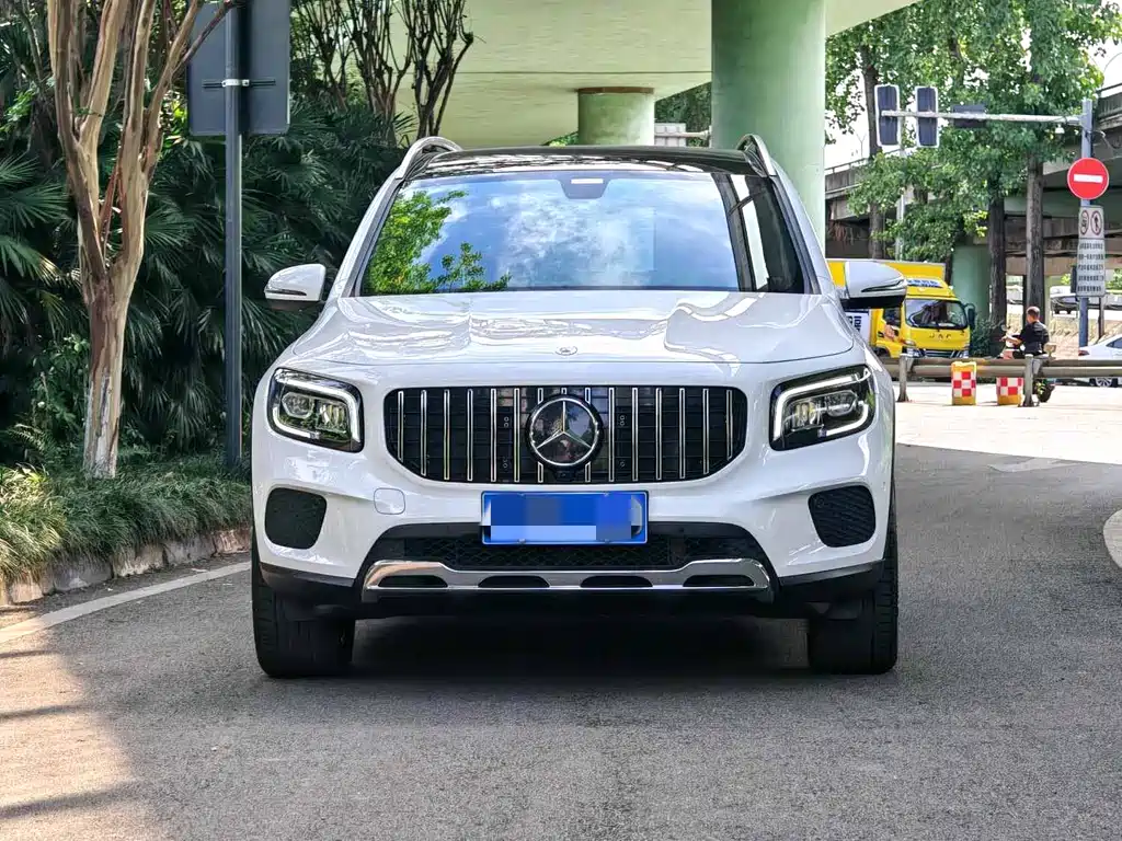 Mercedes-Benz GLB 2022 — фото 2