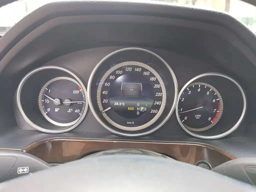 Mercedes-Benz E-Class 2015
