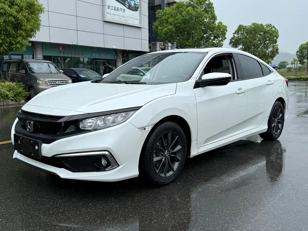 Honda Civic 2021 — фото 1