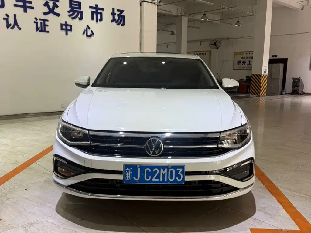 Volkswagen Bora 2023