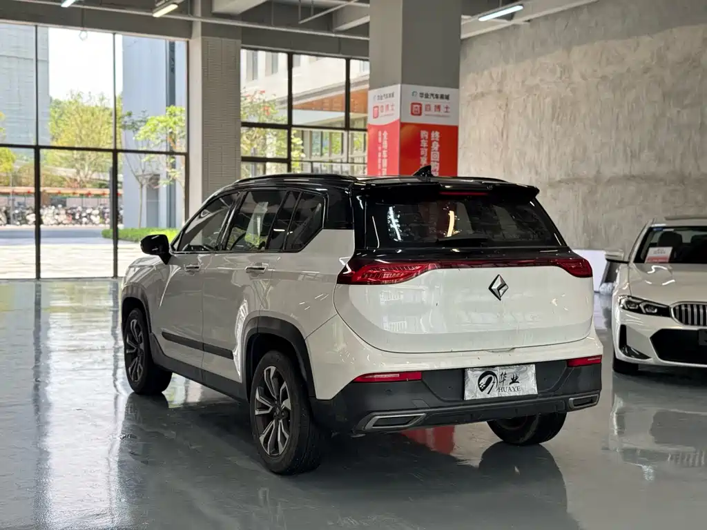 Baojun RS-5 2020 — фото 9