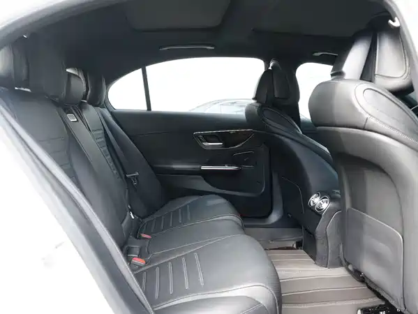 Mercedes-Benz C-Class 2021