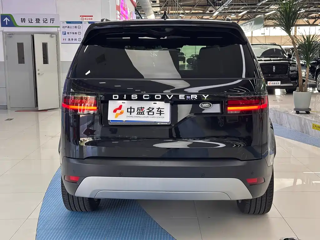 Land Rover Discovery 2025 — фото 35