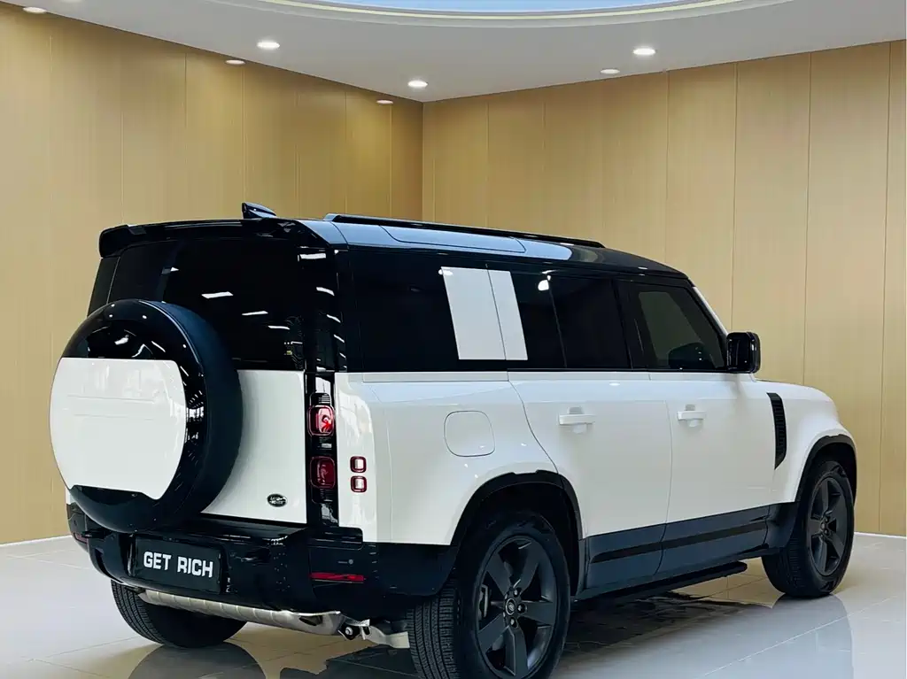 Land Rover Defender 2026 — фото 9