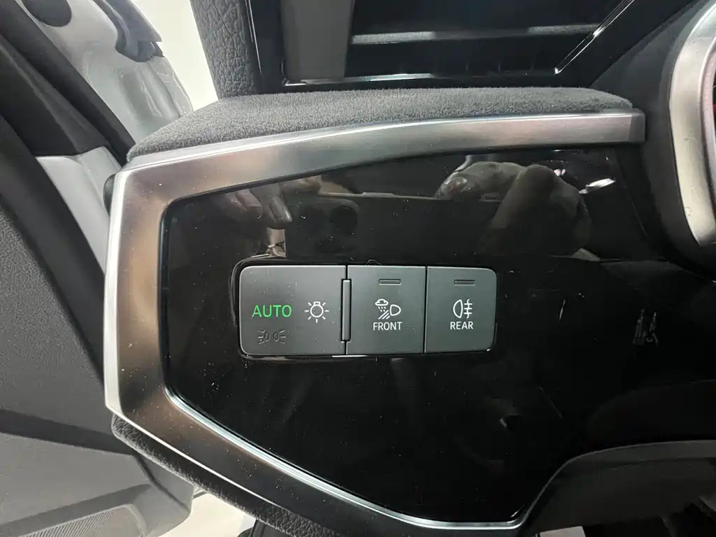 Audi Q3 Sportback 2022 — фото 20