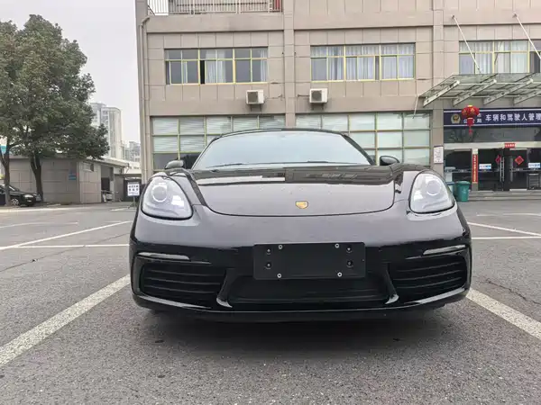 Porsche 718 2025