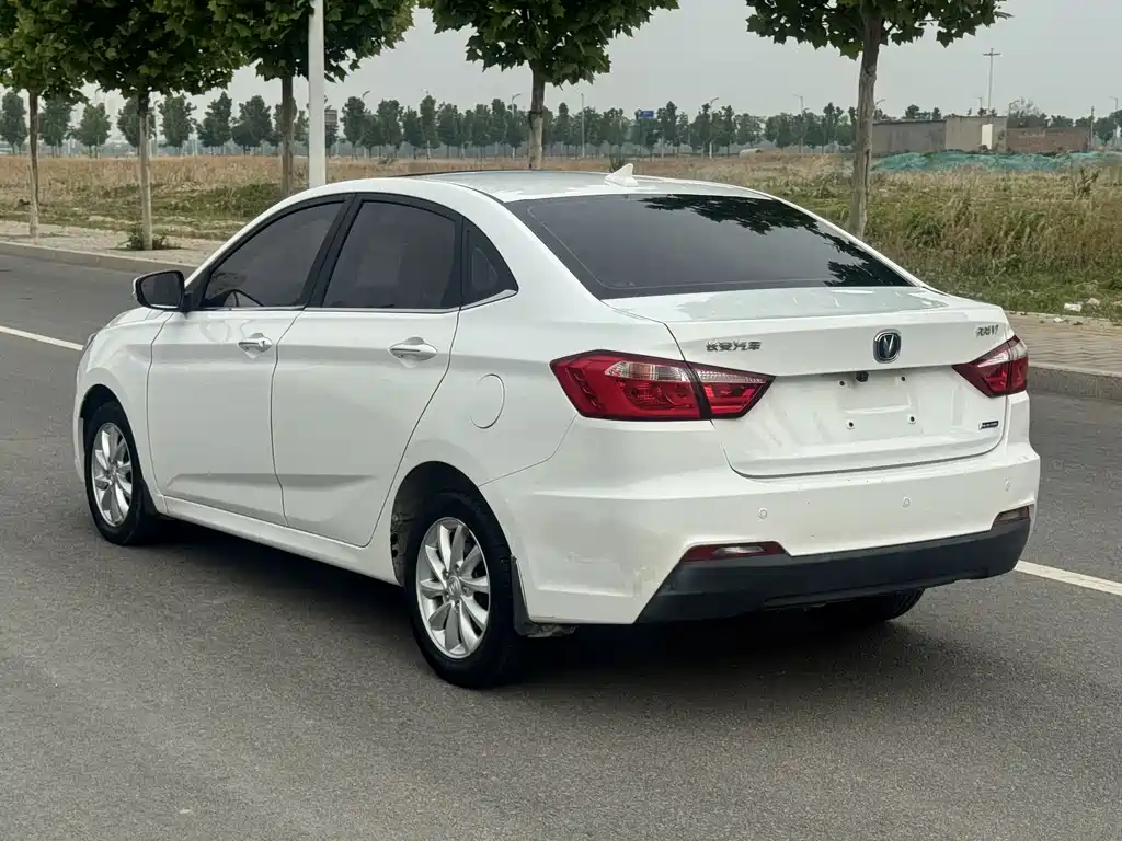 Changan V7 2017 — фото 8