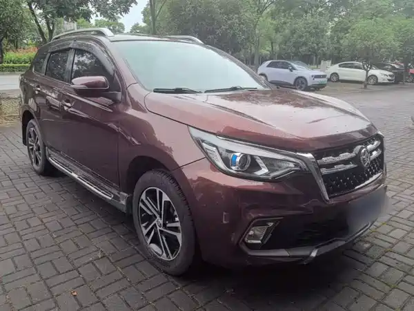 Venucia T70 2018