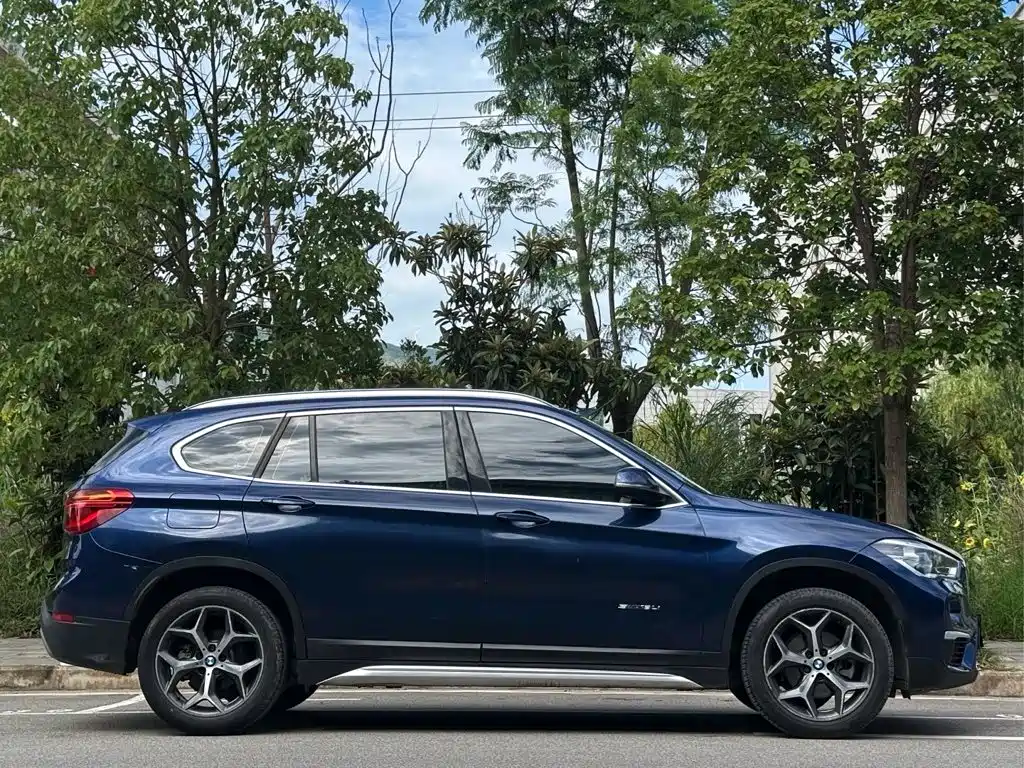 BMW X1 2018 — фото 9