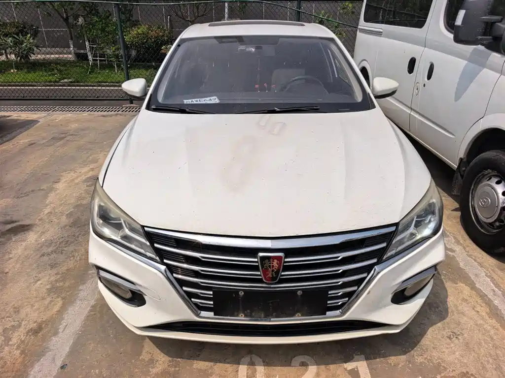 Roewe i5 2019