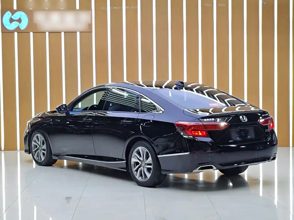 Honda Inspire 2020 — фото 9