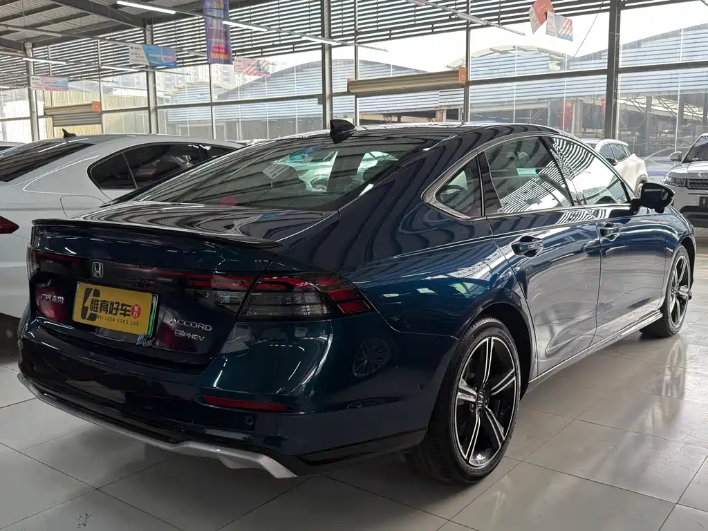Honda Accord New Energy 2023 — фото 22