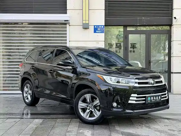 Toyota Highlander 2021