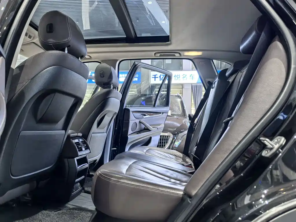 BMW X5 2016 — фото 15