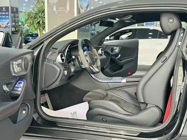 Mercedes-Benz C-Class 2023