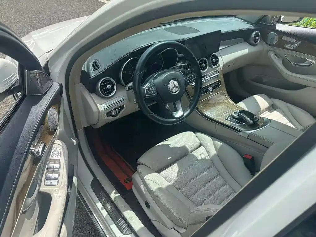 Mercedes-Benz C-Class 2015