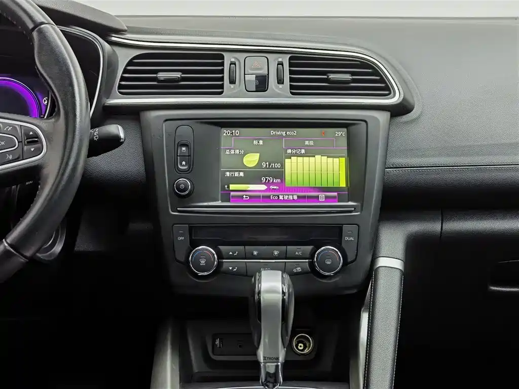 Renault Kadjar 2017 — фото 12