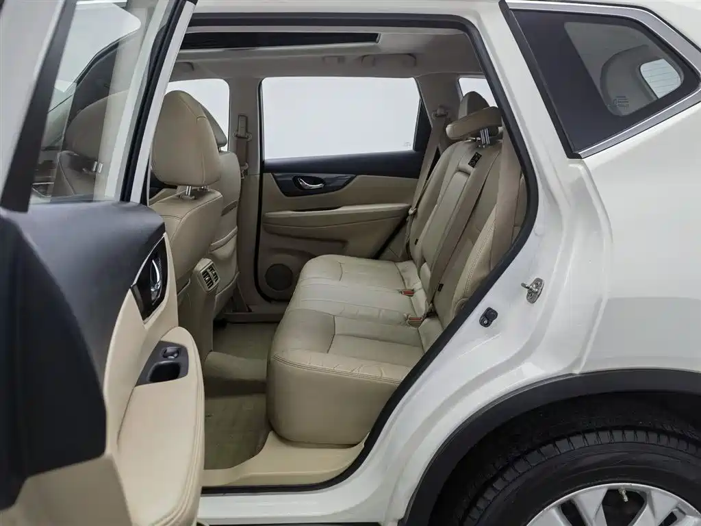 Nissan X-Trail 2015 — фото 15