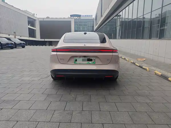 NIO ET5 2024