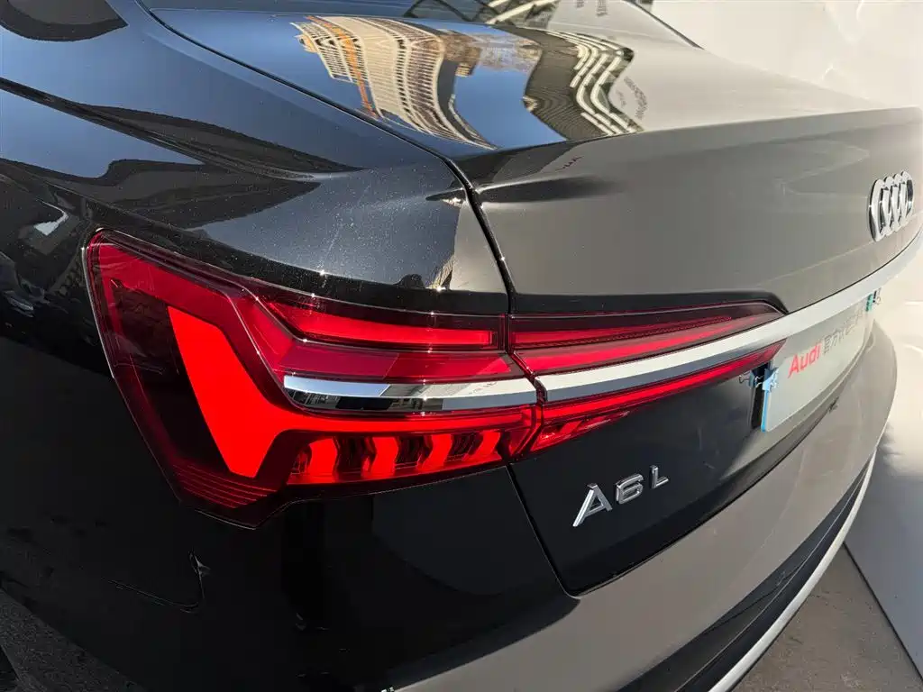 Audi A6L 2024 — фото 15