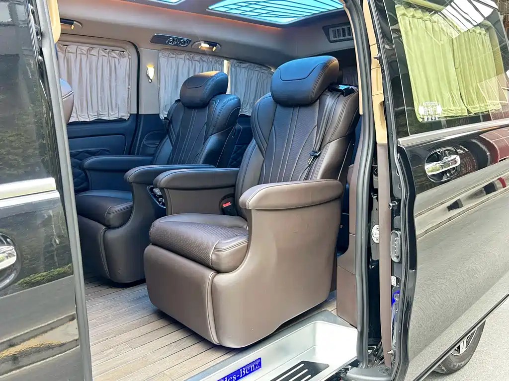 Mercedes-Benz Vito 2023 — фото 17