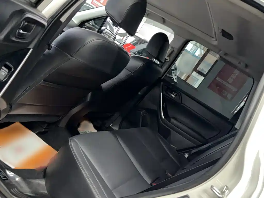 Subaru Forester 2018 — фото 18