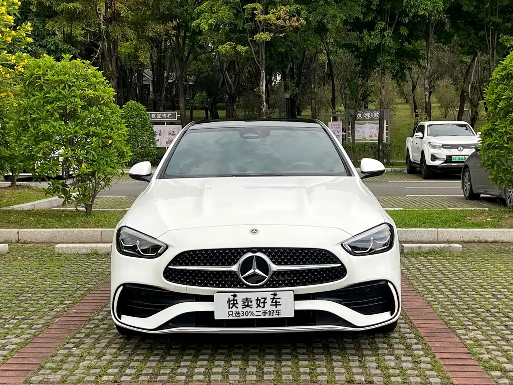 Mercedes-Benz C-Class 2023 — фото 3