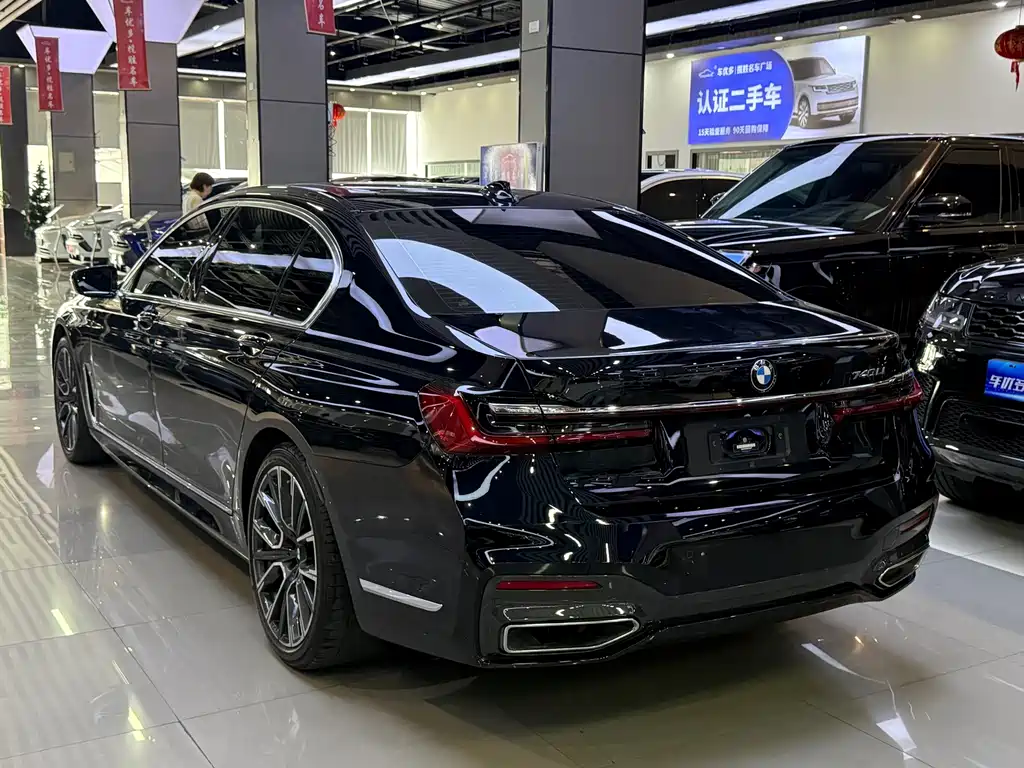 BMW 7 Series 2021 — фото 10