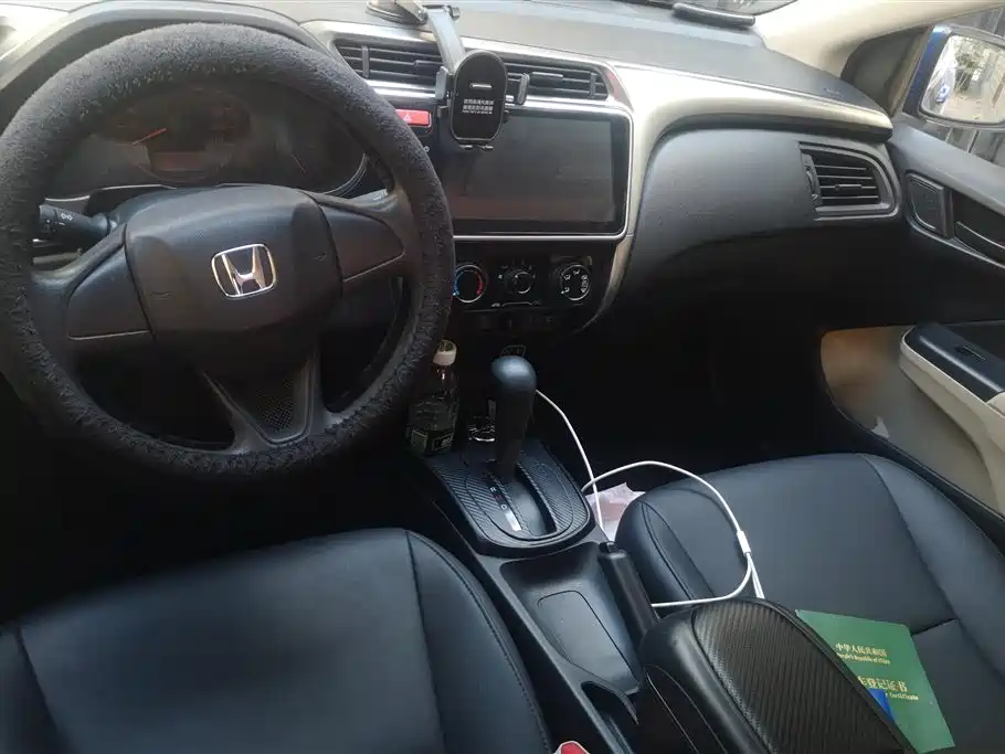 Honda City 2015 — фото 12