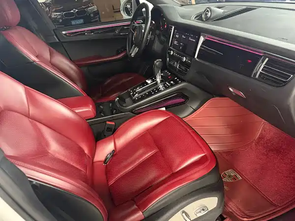 Porsche Macan 2021