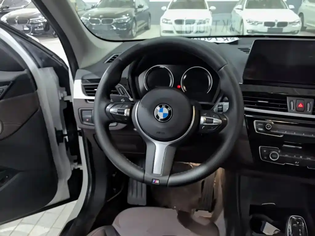 BMW X1 2020 — фото 11