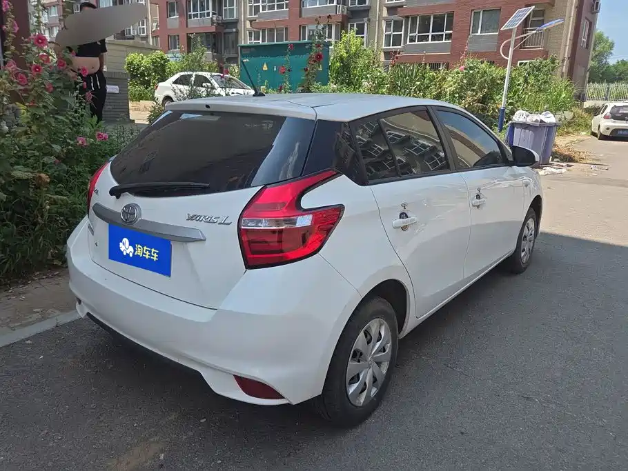 Toyota Yaris L 2019