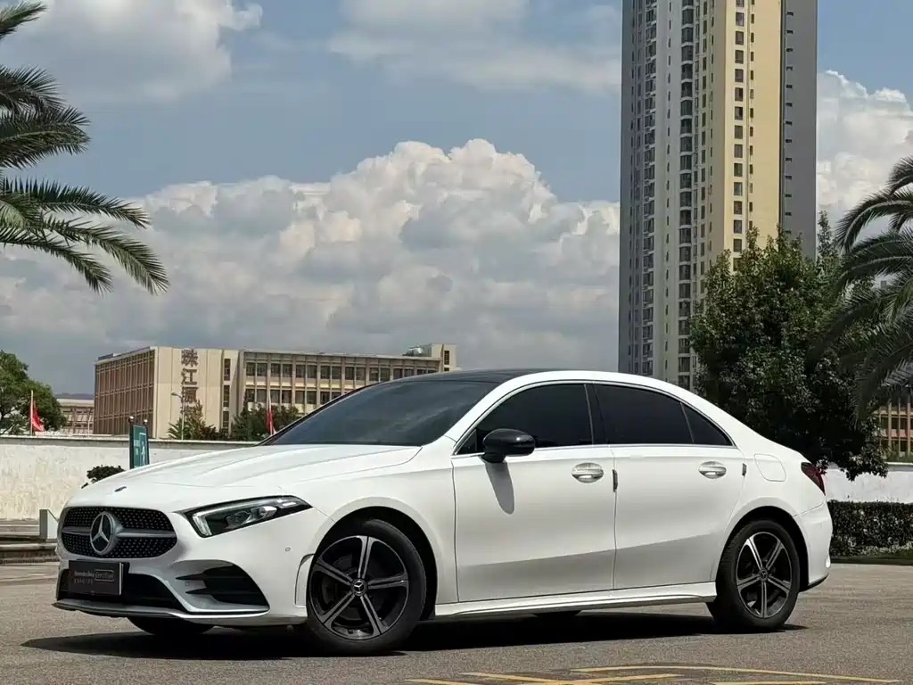 Mercedes-Benz A-Class 2023 — фото 1