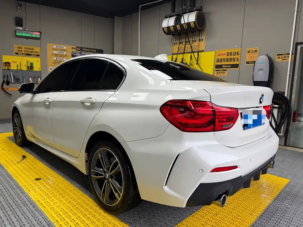 BMW 1 Series 2023