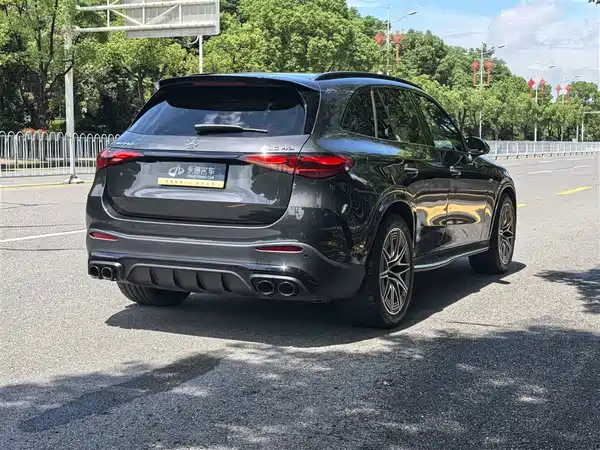 Mercedes-Benz GLC AMG 2025