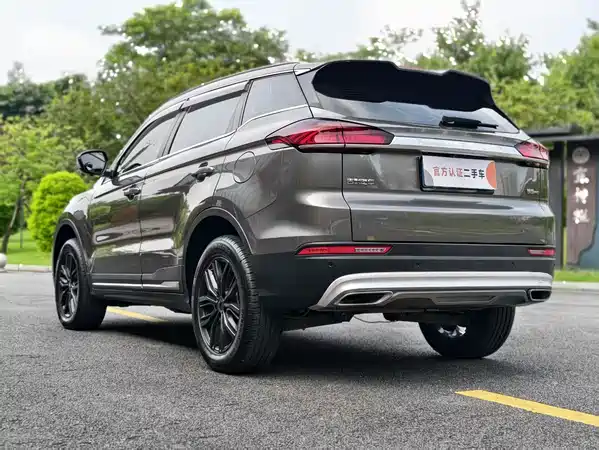 Geely Boyue 2021