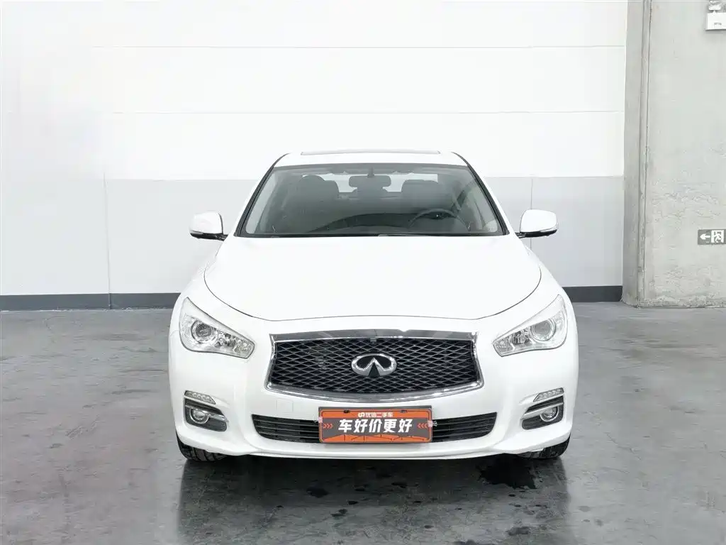 Infiniti Q50L 2015 — фото 3