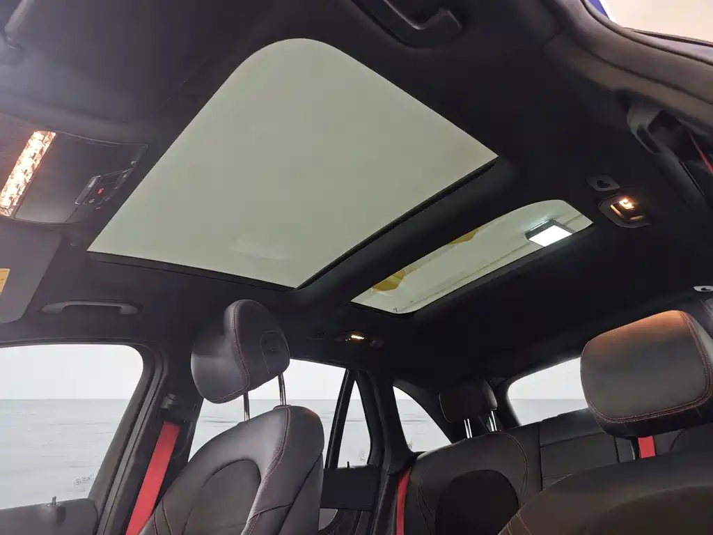 Mercedes-Benz GLC AMG 2020 — фото 16