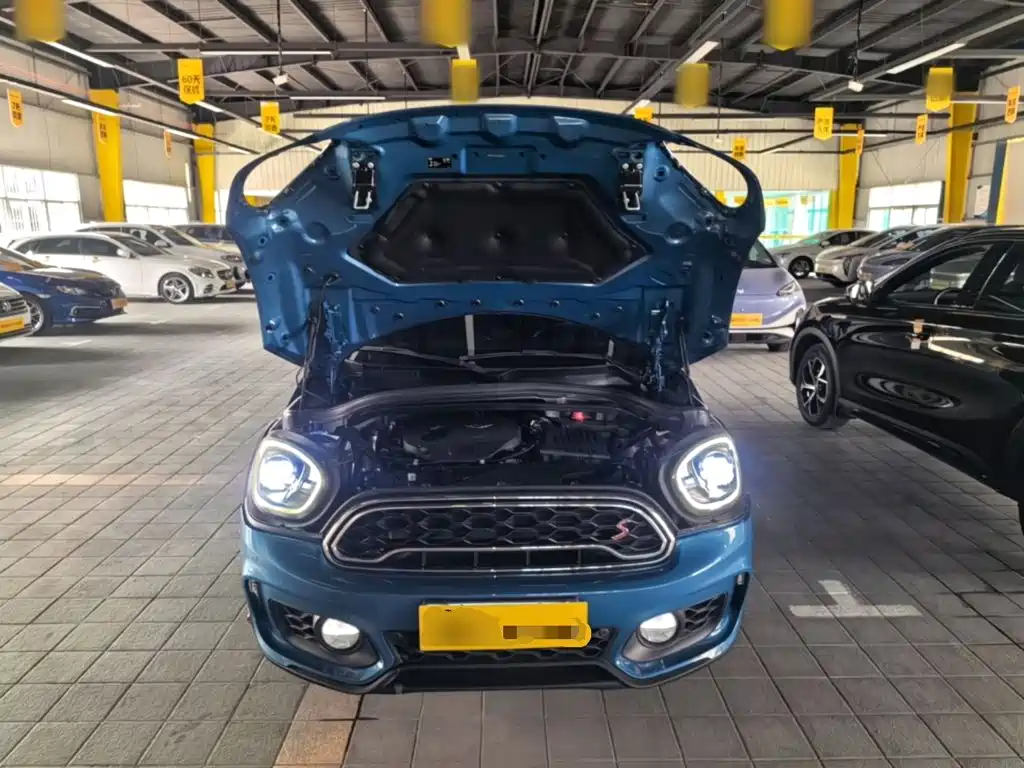 MINI Countryman 2018 — фото 20