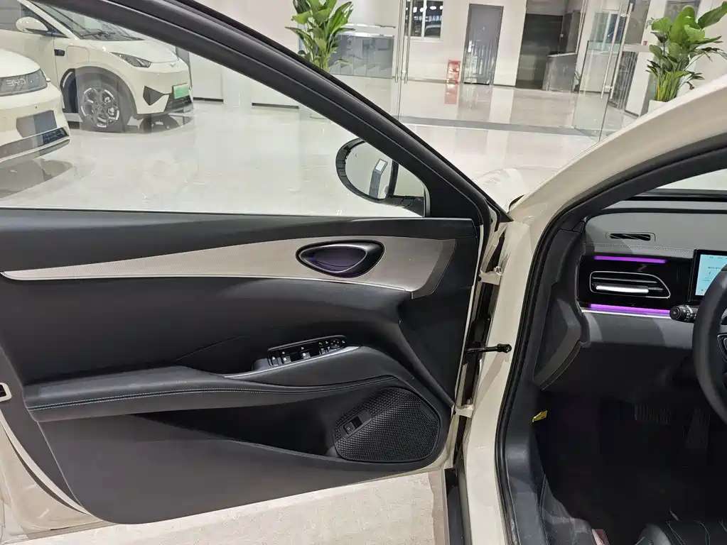 BYD Seal 06 2025