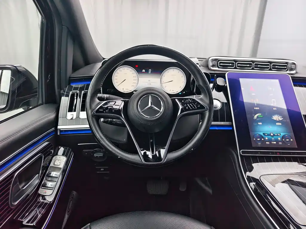 Mercedes-Benz Vito 2022 — фото 13