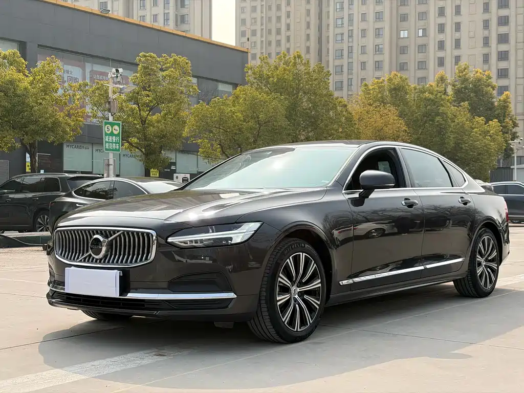 Volvo S90 2022 — фото 1