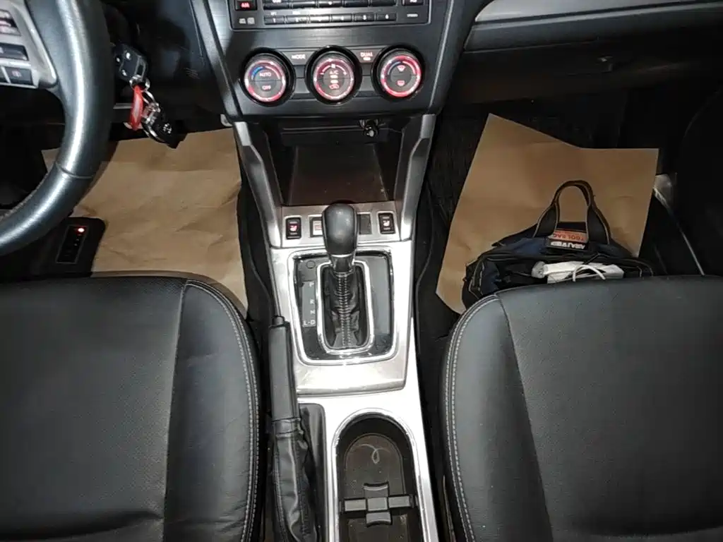 Subaru Forester 2015 — фото 14
