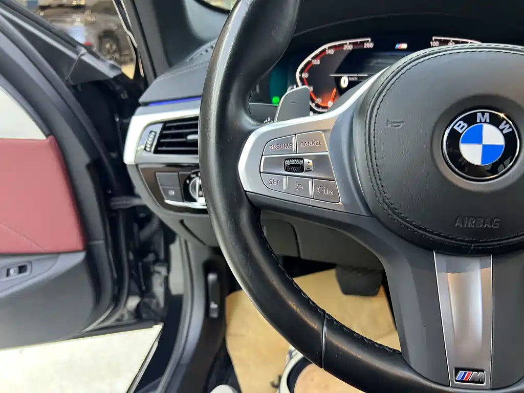 BMW 5 Series 2023 — фото 15