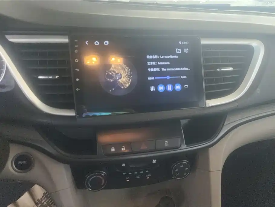 Buick Excelle 2017 — фото 13