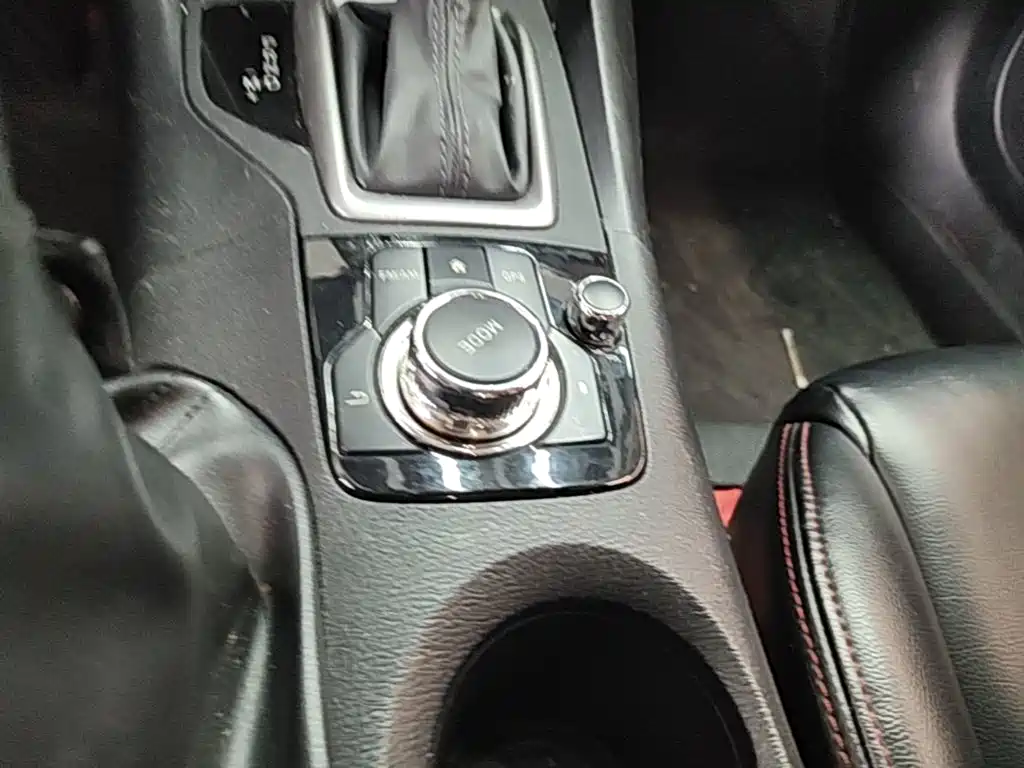 Mazda 3 Angkesela 2017 — фото 14