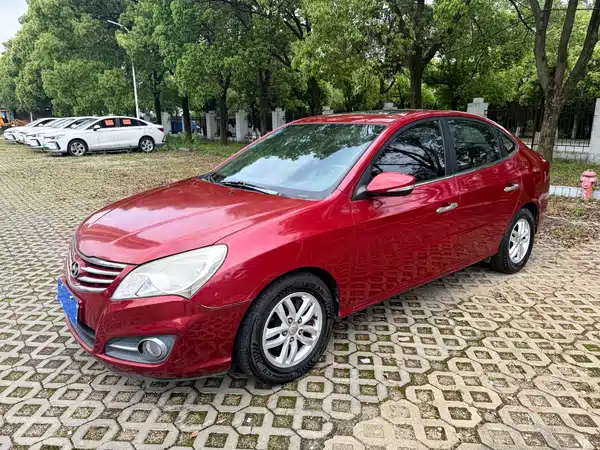 Hyundai Yuedong 2011