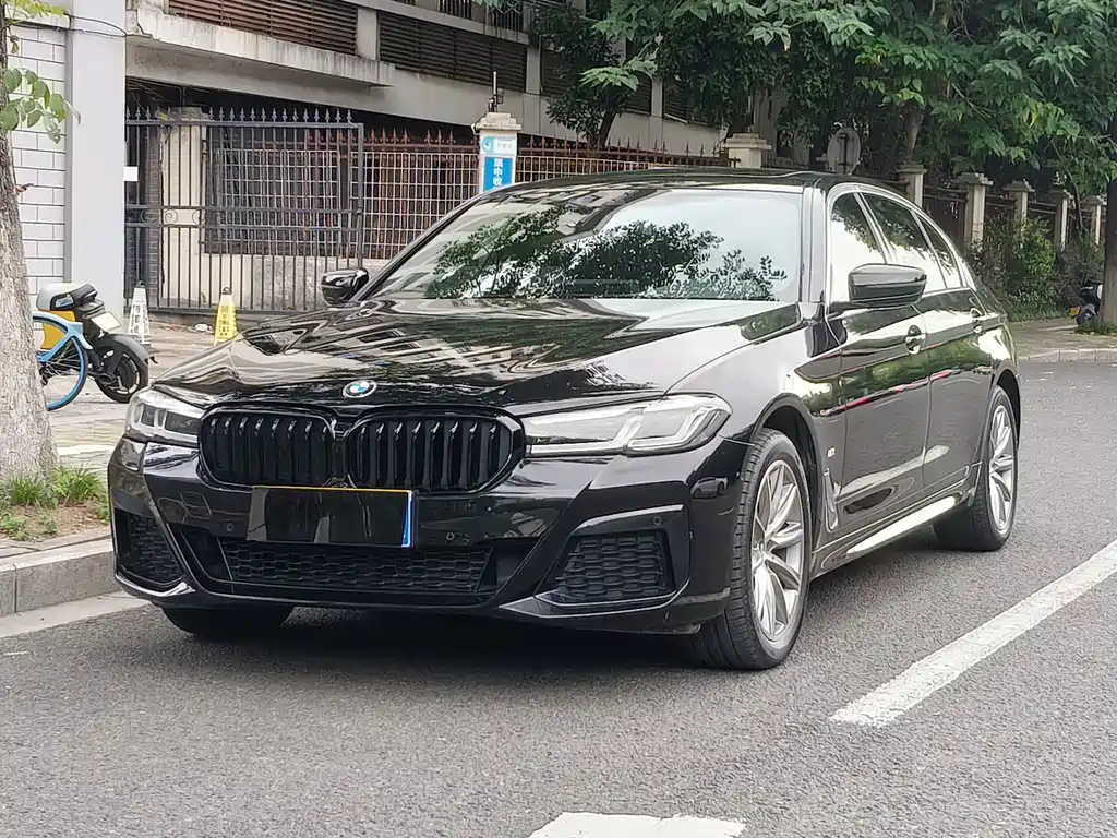 BMW 5 Series 2023