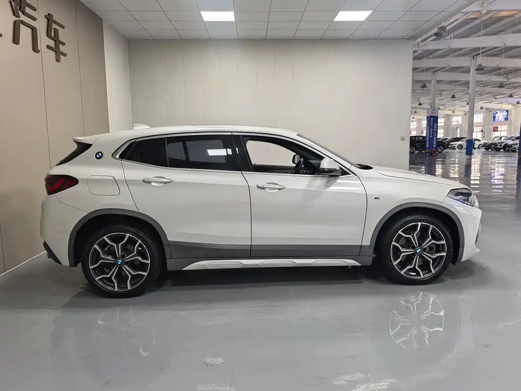 BMW X2 2020 — фото 8