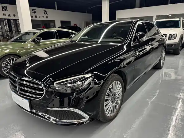 Mercedes-Benz E-Class 2023